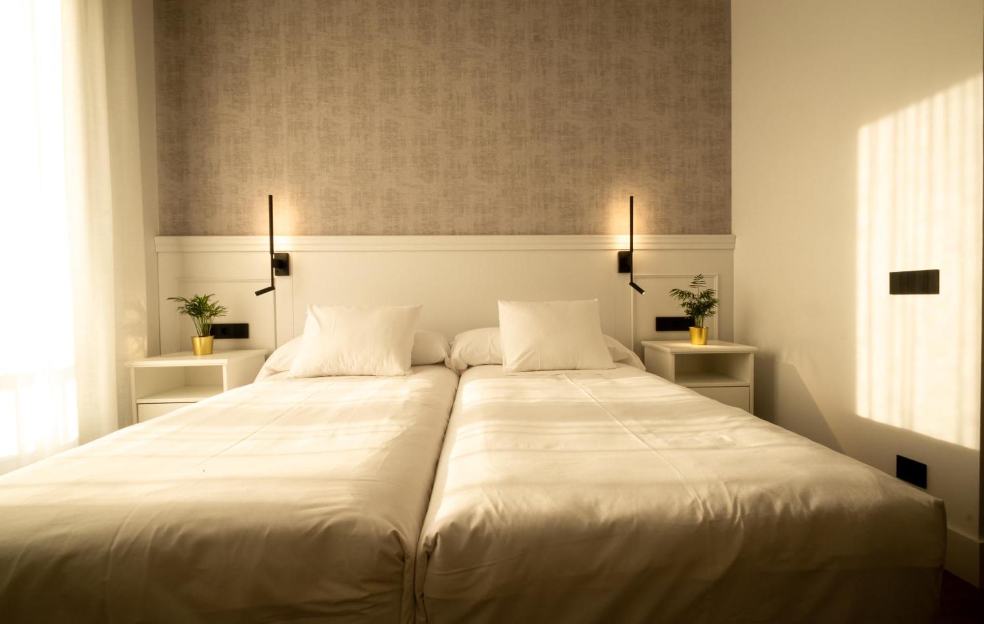 Principe De Vergara Rooms Lujo En El Centro De Логроньо Екстериор снимка