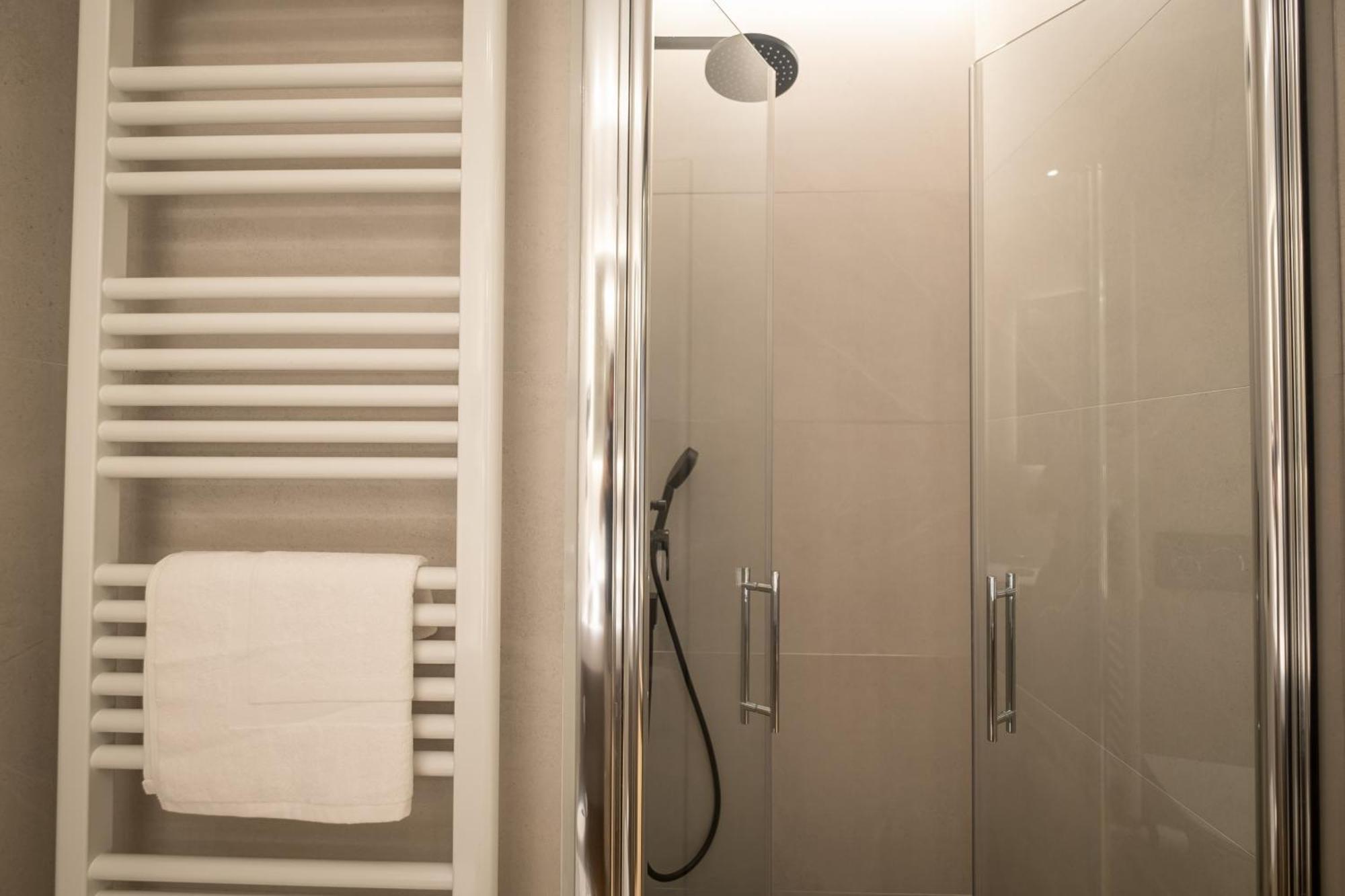 Principe De Vergara Rooms Lujo En El Centro De Логроньо Екстериор снимка
