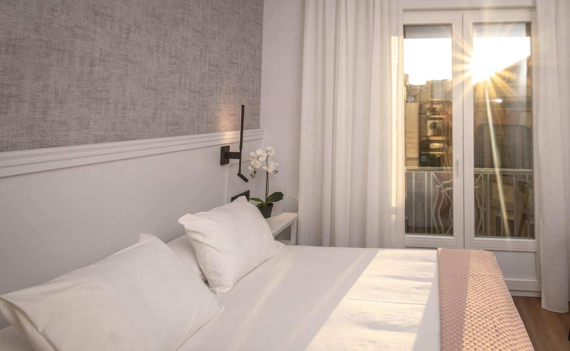 Principe De Vergara Rooms Lujo En El Centro De Логроньо Екстериор снимка